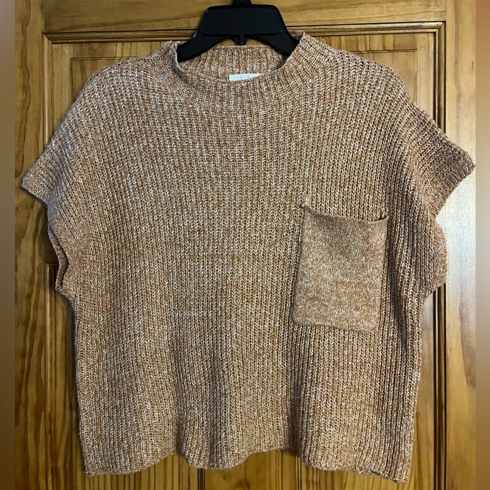 Brown Knit Short Sleeve Sweater with Pocket